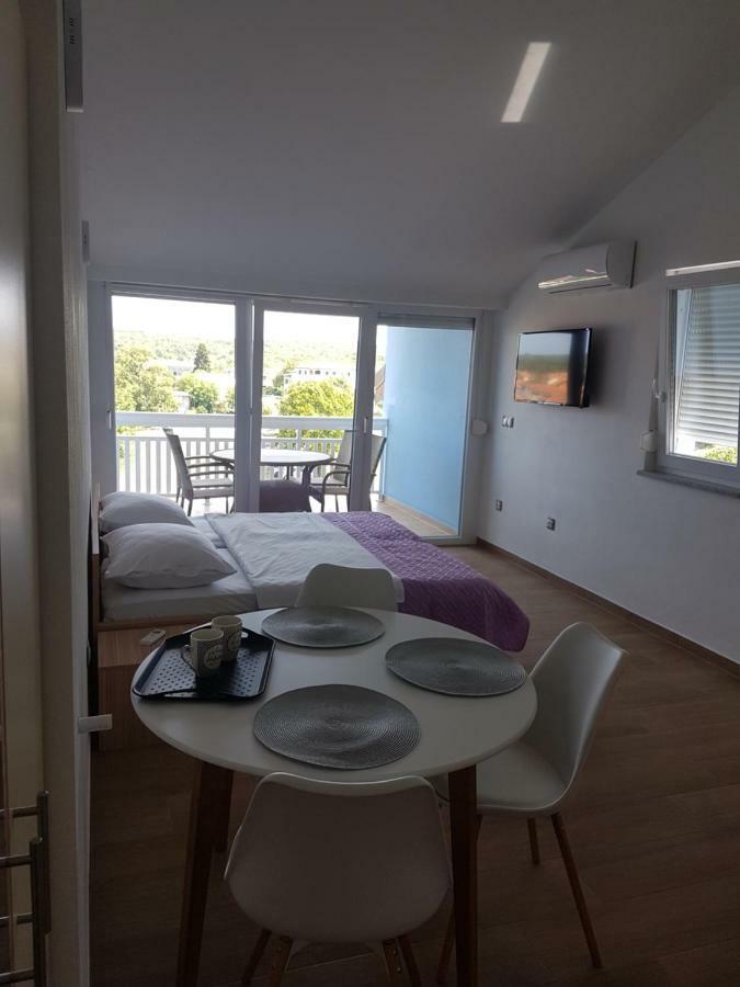 Apartmani Ivkovic 푼타나 외부 사진